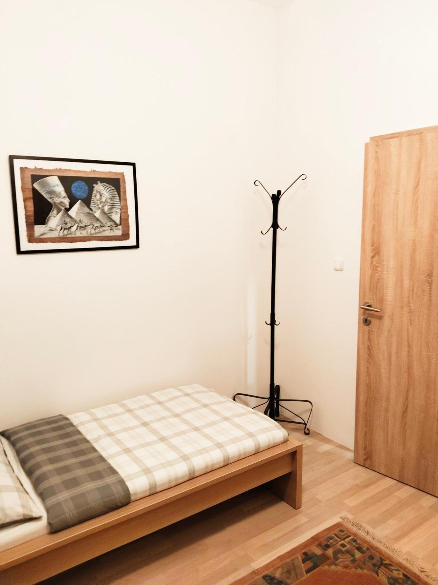 Favorit-rooms Direkt Metro-u1 Connection To Centralstation And City-center * Wien