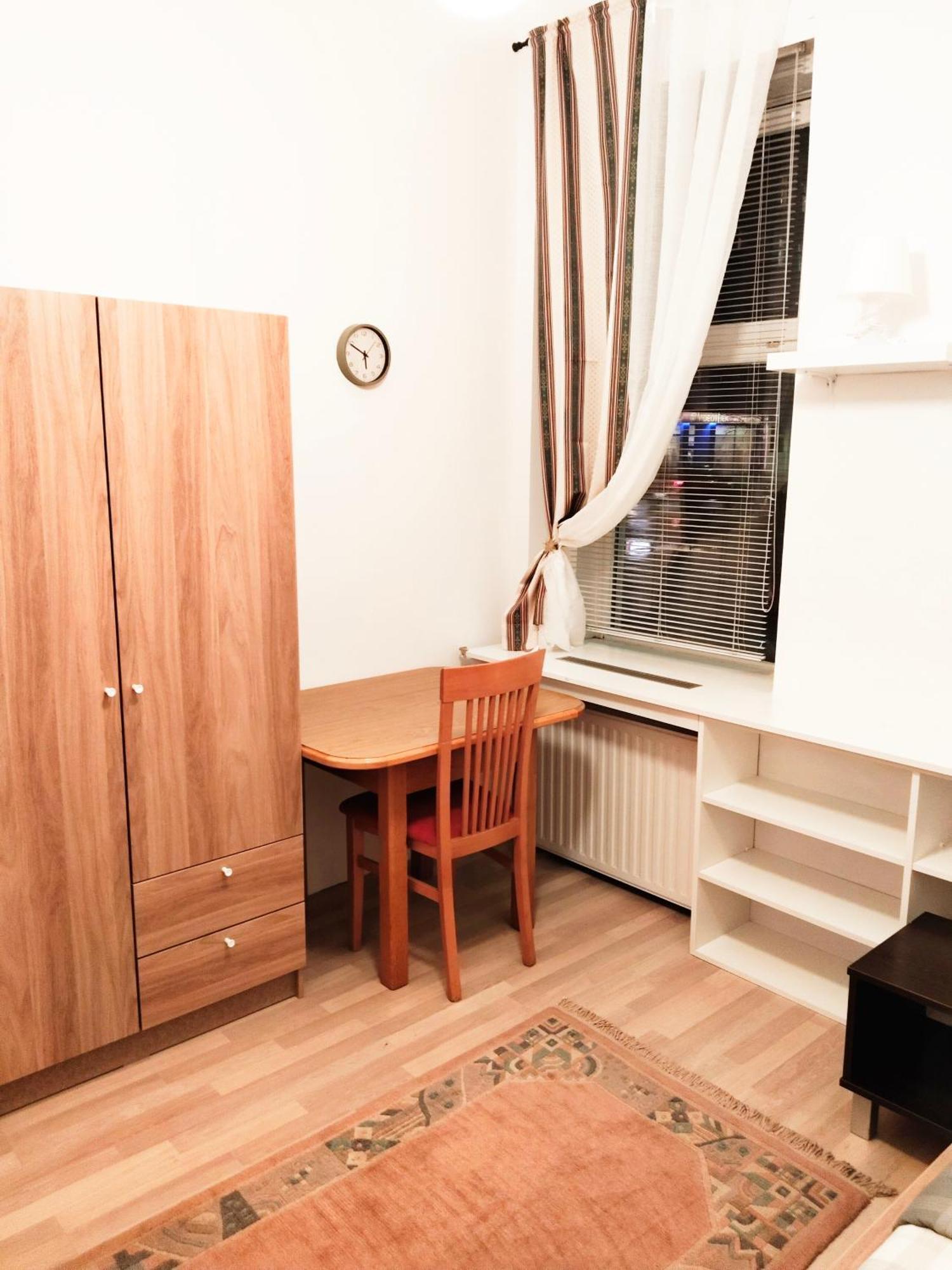 Favorit-rooms Direkt Metro-u1 Connection To Centralstation And City-center Wien